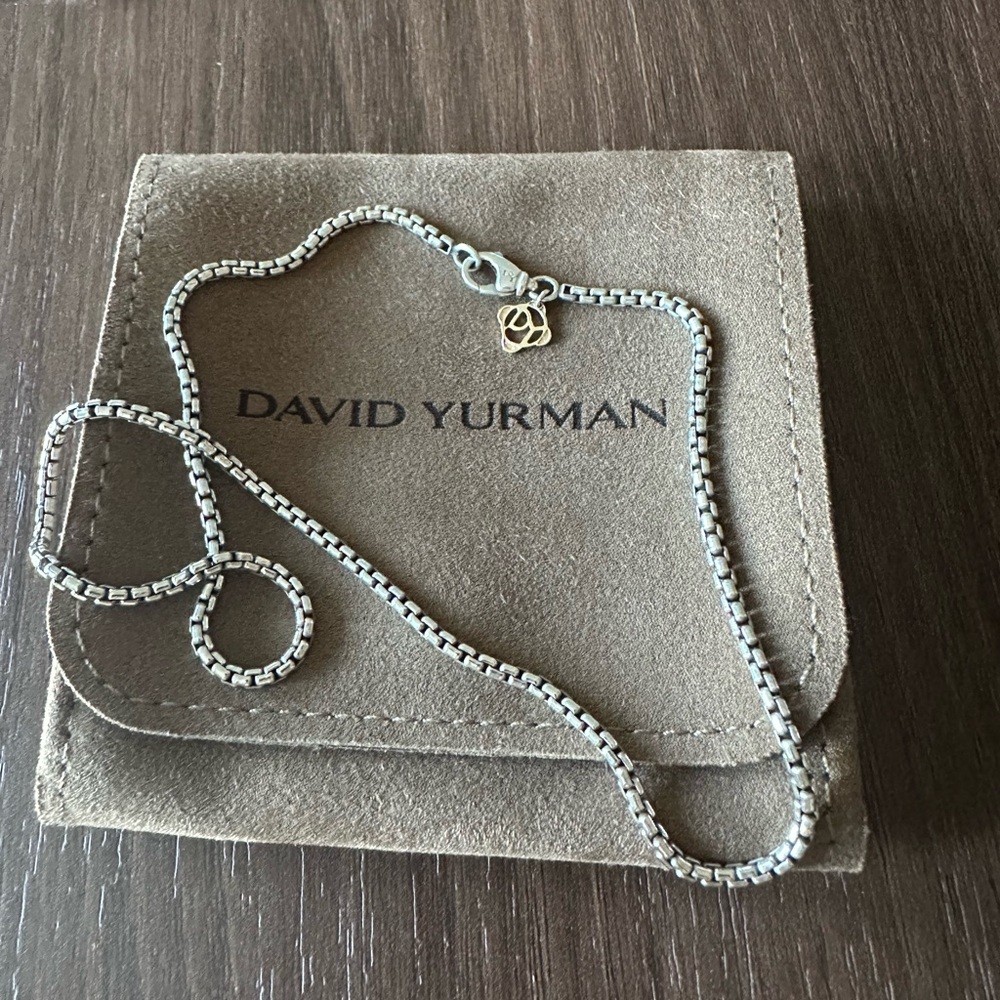 David yurman box chain woman’s necklace, 16 inch